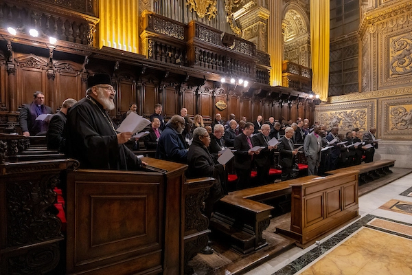 Bishops from the 'Growing Together' IARCCUM Summit take part in Anglican Choral Evensong in the Choir Chapel of St Peter's Basilica